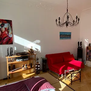  Apartment Schoenes Jugendstil In Bester Lage Deutschland